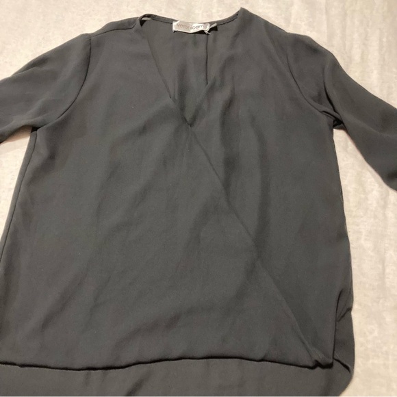 Veronica M V Neck Black Blouse with Elongated Shirt Tail - Picture 8 of 8